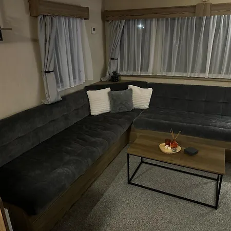 Primrose Valley - 25a Pine Ridge *